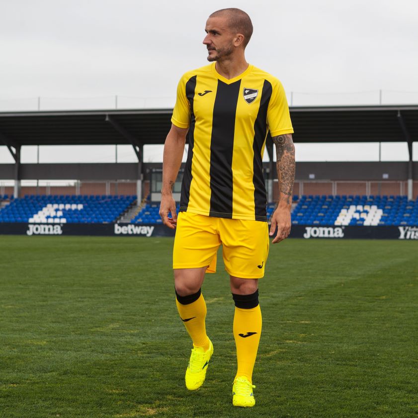 nei Joma skjorte kortermet pisa ii gul svart FBD0T03574 menn